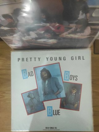 Maxi Single 4 x 24 euros