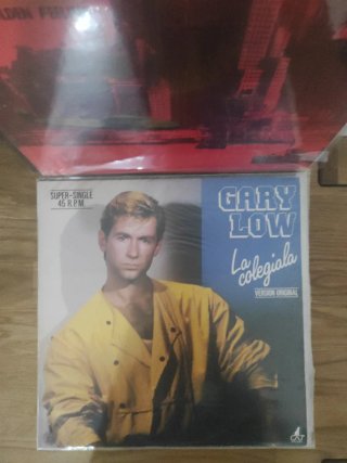 Maxi Single 4 x 24 euros