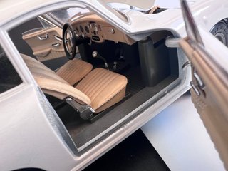 Porsche 356 B 1/18 Burago (1951)