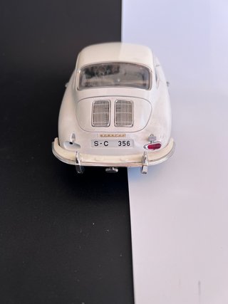 Porsche 356 B 1/18 Burago (1951)