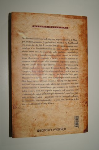 RAPARIGA QUE ROUBAVA LIVROS.