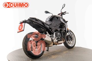 BMW F 900 R