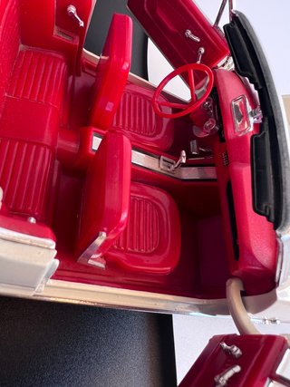 Ford Mustang Convertible 1965 Escala 1:18