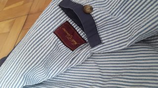 Chaqueta impermeable Justo Gimeno azul plomizo.