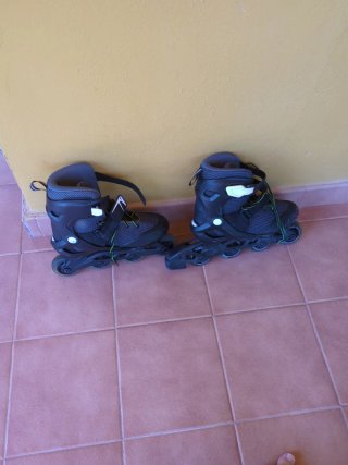 Patines en línea negros