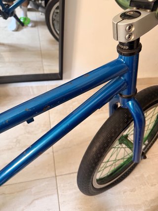 Bici BMX azul en buen estado