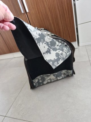 Transportín para mascotas gris y marrón