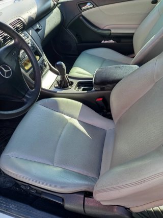 Mercedes-Benz 203 2001