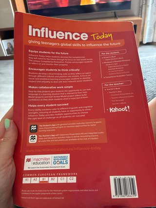 INFLUENCE TODAY 3 Student's book: libro de text...