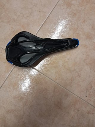 Sillín Bici Giant Negro/Azul