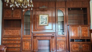 Mueble Vitrina Salón Madera y Cristal