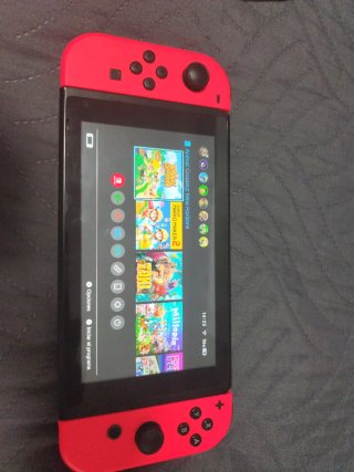 Nintendo Switch V1 + MicroSD 64GB
