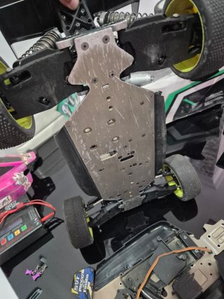 Mugen MBX8 RC