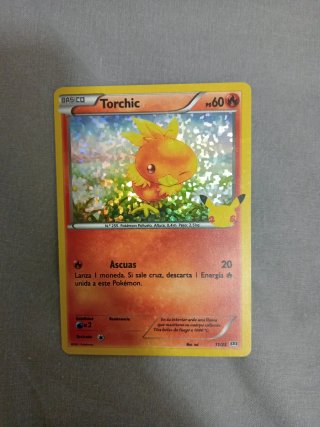 Carta Pokémon Torchic 25 aniversario con McDonald