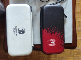 Nintendo Switch OLED + Accesorios + 2 Juegos