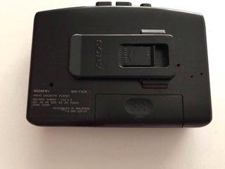 Walkman Sony WM-FX24 FM/AM Radio Cassette