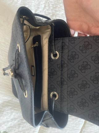 Mochila GUESS Cordelia Logo Flap Backpack Original