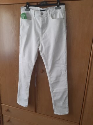 Pantalón tejano blanco