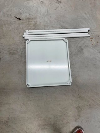 Mesa auxiliar blanca 50x44 cm