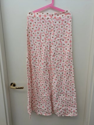 Falda larga Mango floral XS