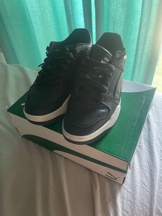 Zapatillas Puma Negras y Blancas
