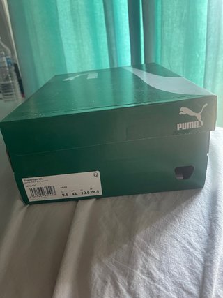 Zapatillas Puma Negras y Blancas