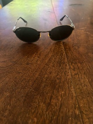 Gafas de sol Ray-Ban plateadas y negras