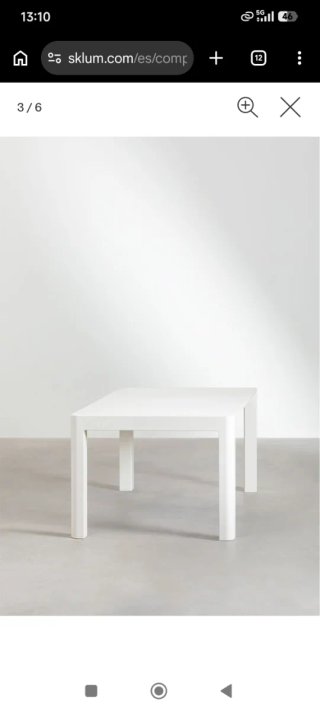 Mesa exterior blanca