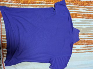 Polo Hugo Boss Morado en perfecto estado
