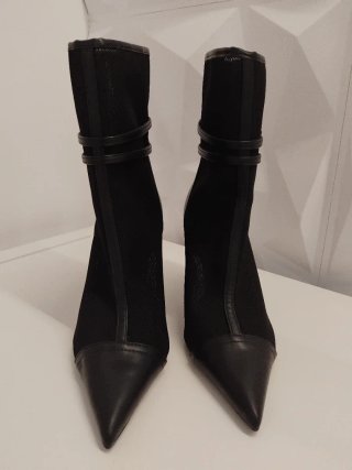 Botines negros tacón alto talla 38