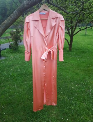 Vestido midi invitada fiesta naranja pastel coral
