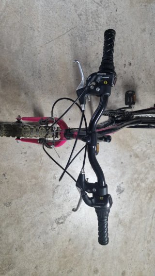 Bicicleta B-PRO 24 Negra y Rosa
