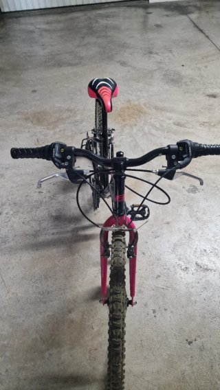 Bicicleta B-PRO 24 Negra y Rosa