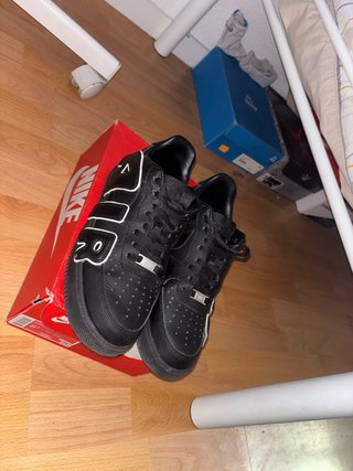 Nike Air Force 1 Flea Negra Blanca