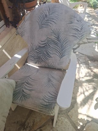 Sillones de madera y tela