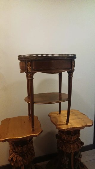 Mesa Auxiliar Estilo Francés Simón Loscertales