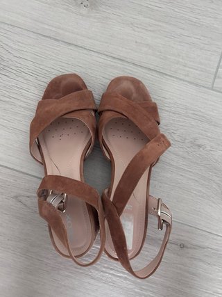Sandalias Geox Marrones