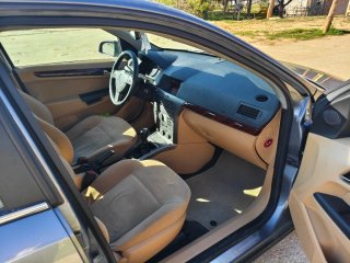 Opel Astra 2004