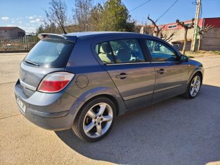 Opel Astra 2004