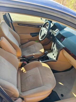 Opel Astra 2004