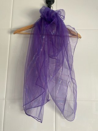 Chal morado fiesta con brillo