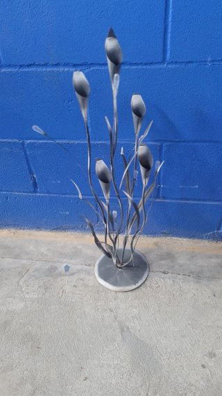 Decoración de Metal Estilo Flor