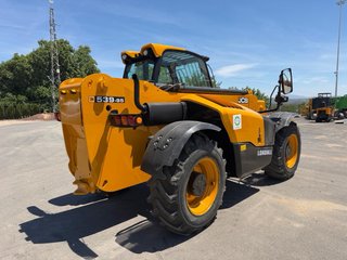 JCB 535-95 con matrícula y AC