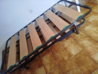 Somier metálico con láminas de madera