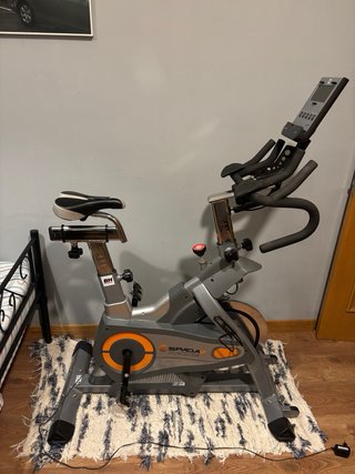 Bicicleta Estática BH m1  Modelo Spada 2 racing