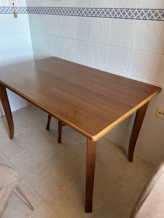Mesa y 4 Sillas Cocina