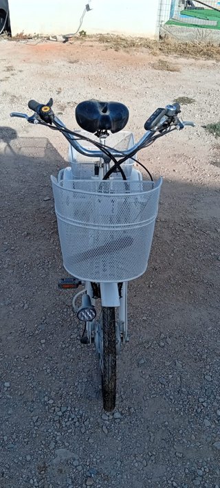 Triciclo Eléctrico con Batería Nuevo