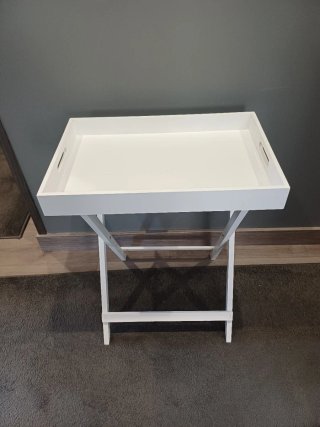 Mesa plegable con bandeja extraíble