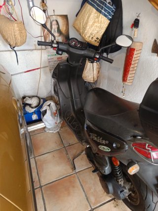 Peugeot Trecker Negra