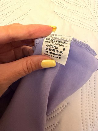 Blusa tirantes lila con ojales